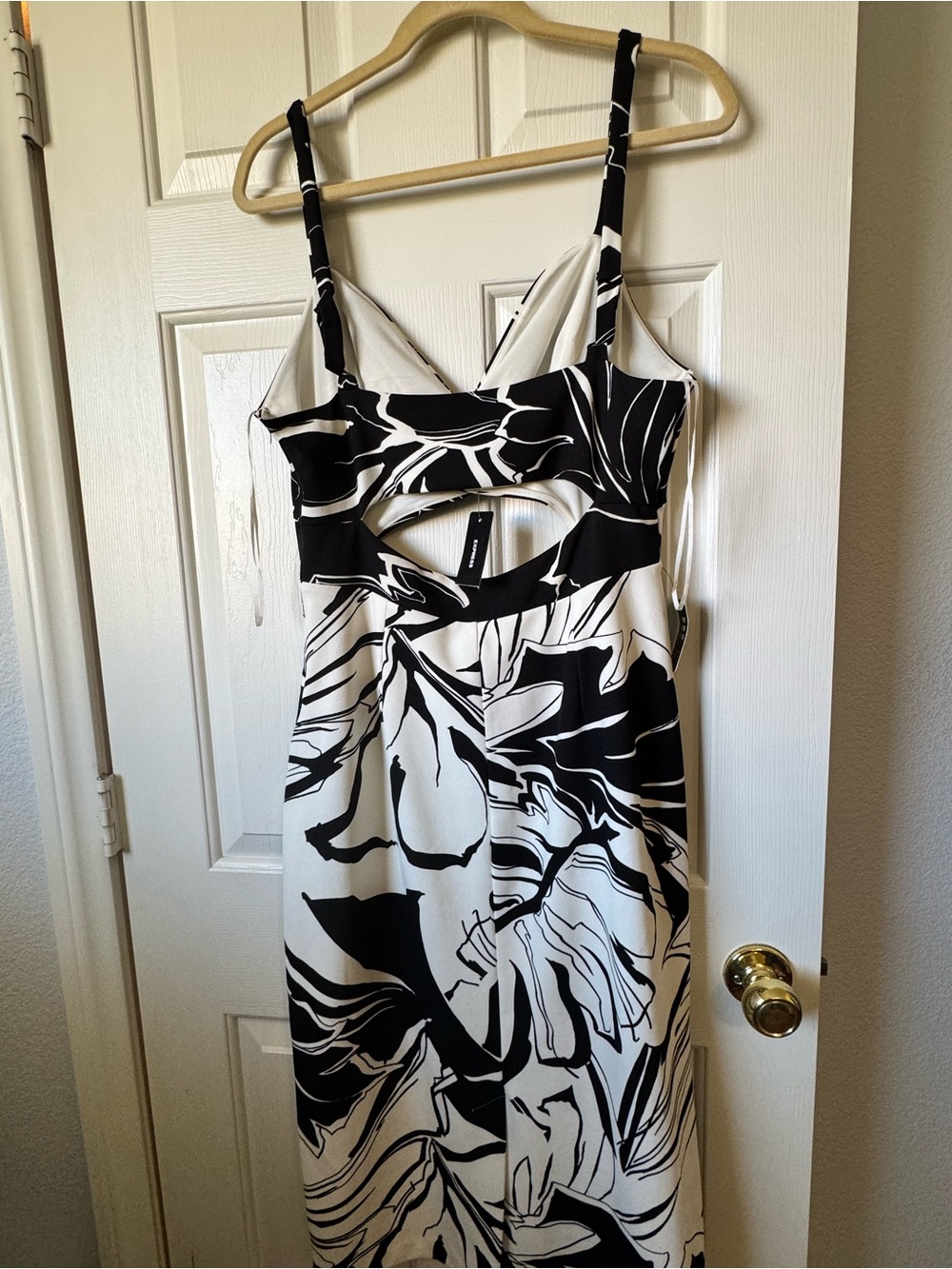NWT Express Black & White Strapless Cutout Midi Dress - Picture 11 of 13
